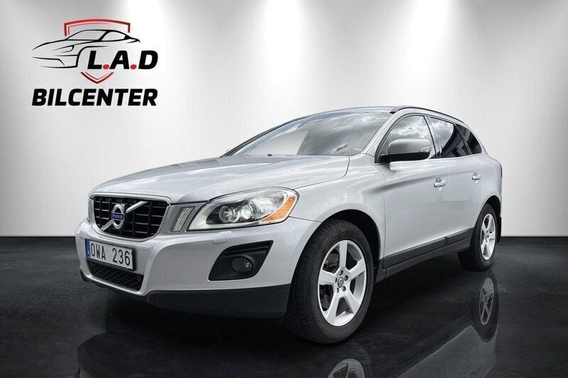 Ljusgrå Begagnad 2009 Volvo XC60 Momentum SUV | 99 000 kr (Bra pris) - Bild 1/4