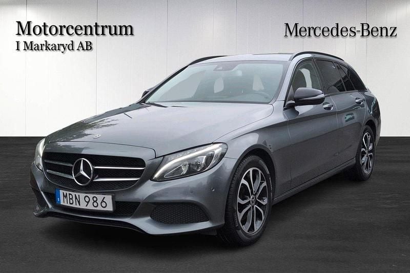 Grå Begagnad 2017 Mercedes C220 Avantgarde Kombi | 159 000 kr (Superpris) - Bild 1/4