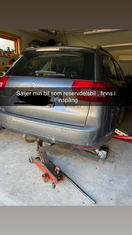 Grå Begagnad 2010 Citroën C5 Kombi | 5 000 kr (Superpris) - Bild 1/3