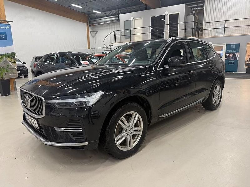 Svart Begagnad 2022 Volvo XC60 Momentum SUV | 319 000 kr (Bra pris) - Bild 1/4