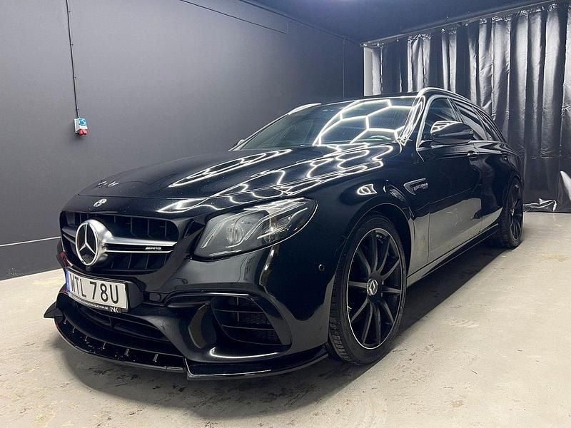 Svart Begagnad 2018 Mercedes E63 AMG AMG Kombi | 484 900 kr (Superpris) - Bild 1/4