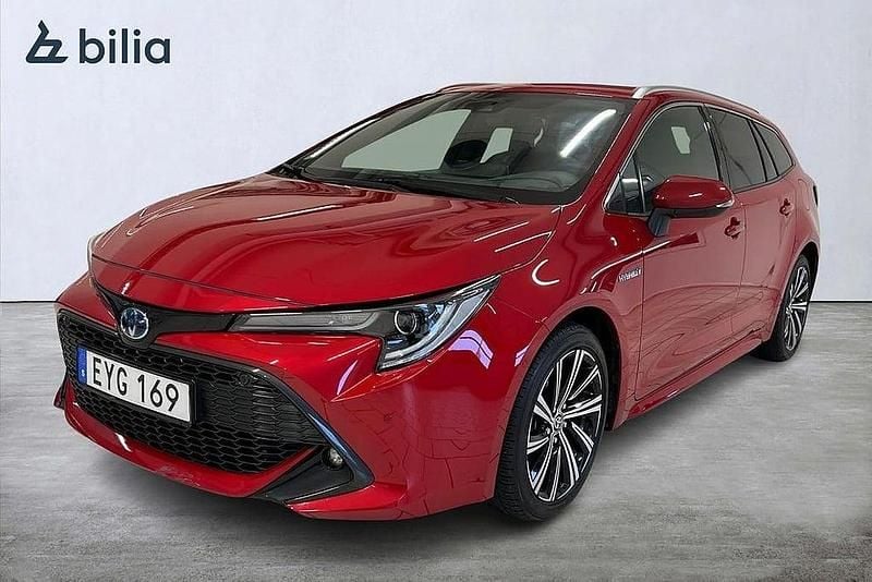 Röd Begagnad 2020 Toyota Corolla Style Kombi | 249 900 kr (Marknadspris) - Bild 1/4