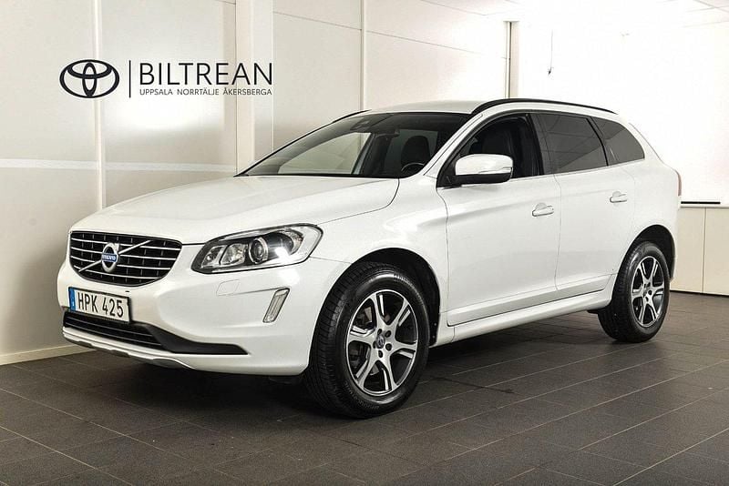 Vit Begagnad 2014 Volvo XC60 Momentum SUV | 128 900 kr (Bra pris) - Bild 1/4