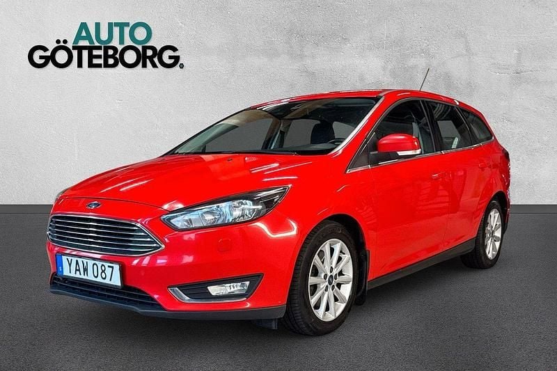Röd Begagnad 2015 Ford Focus Titanium Kombi | 94 900 kr (Superpris) - Bild 1/3