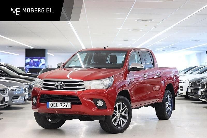 Röd Begagnad 2016 Toyota HiLux Pickup | 359 900 kr (Marknadspris) - Bild 1/3