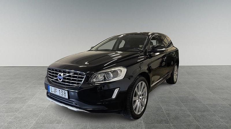 Svart Begagnad 2014 Volvo XC60 Summum SUV | 164 900 kr (Marknadspris) - Bild 1/4