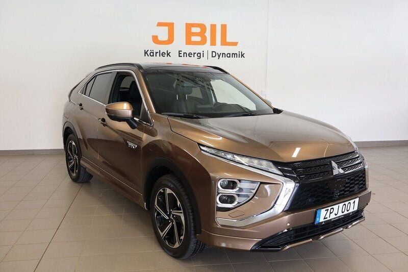 Brun Begagnad 2022 Mitsubishi Eclipse Cross Instyle SUV | 299 900 kr (Superpris) - Bild 1/4
