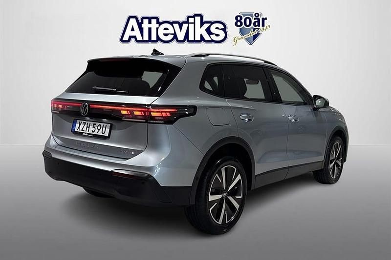 Begagnad VW Tiguan Life 207 HK (152 kW) 2024 Silver SUV