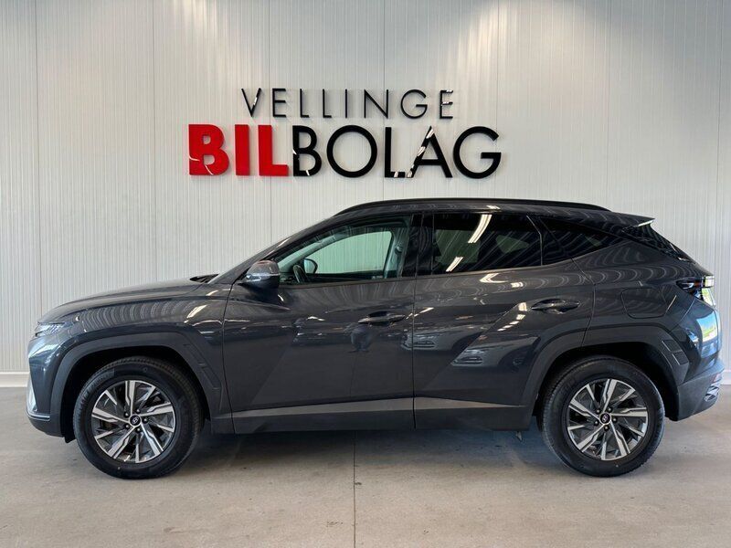 Grå Begagnad 2020 Hyundai Tucson Essential SUV | 279 500 kr (Dyr) - Bild 1/4