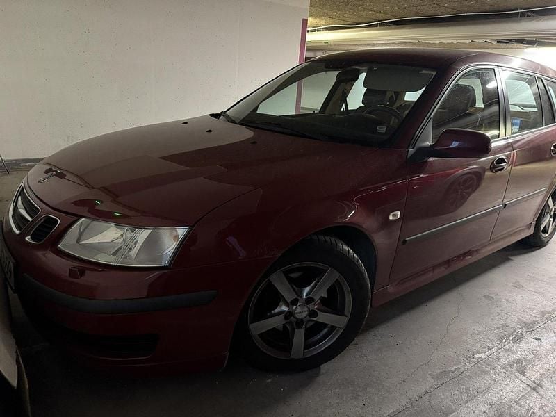 Röd Begagnad 2007 Saab 9-3 Linear Kombi | 8 000 kr (Bra pris) - Bild 1/4