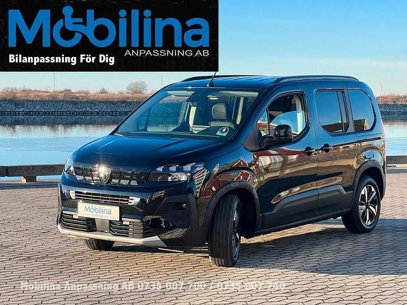 Ny Peugeot Rifter 131 HK (96 kW) 2025 Pearl nera black Minibuss