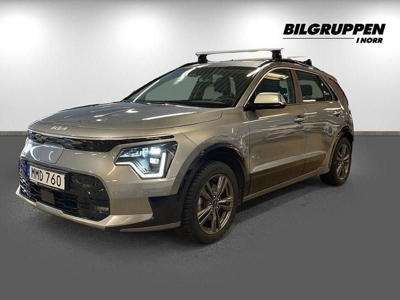 Begagnad Kia e-Niro Advance 150 kW (204 HK) 2023 Grå SUV