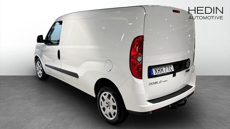Begagnad Fiat Doblò 105 HK (77 kW) 2021 Vit Minibuss