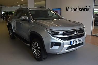 Silver (medium silver metallic) Ny 2025 VW Amarok Aventura Pickup | 896 500 kr (Lite dyr) - Bild 1/4