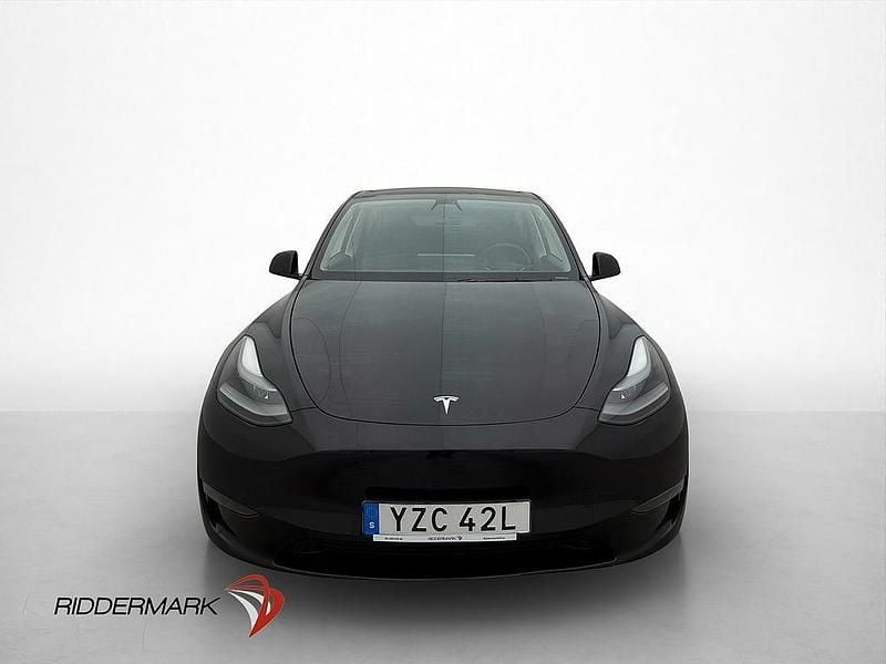 Begagnad Tesla Model Y Long Range AWD 378 kW (514 HK) 2023 Svart SUV