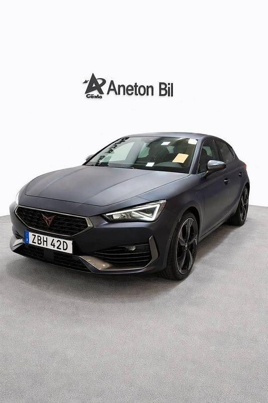 Begagnad Seat Leon CUPRA 245 HK (180 kW) 2021 Blå Halvkombi