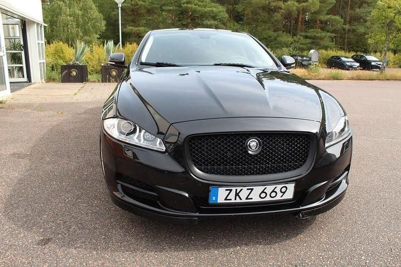 Begagnad Jaguar XJ S 340 HK (250 kW) 2013 Svart Sedan