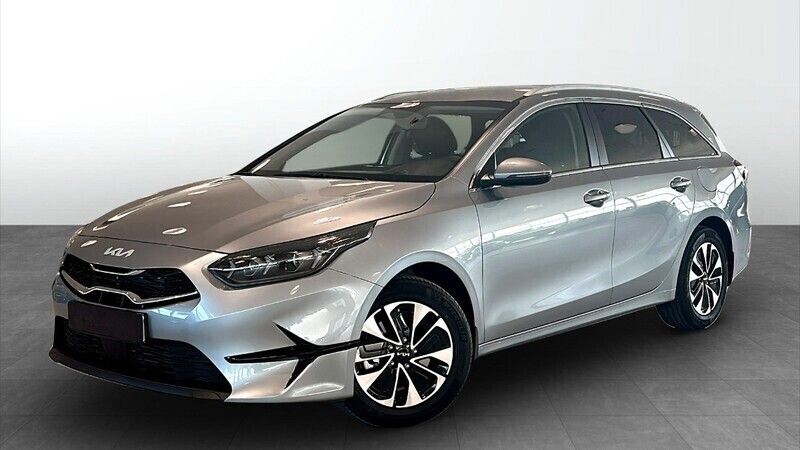 Ny 2025 Kia Ceed Sportswagon 2 Kombi | 254 656 kr (Marknadspris) - Bild 1/4
