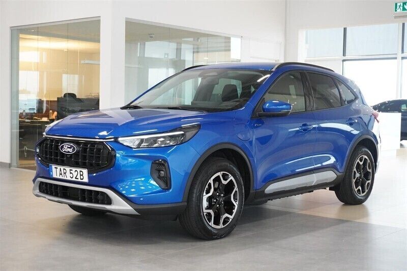 Blå/lila Begagnad 2024 Ford Kuga Business Edition SUV | 419 900 kr - Bild 1/4