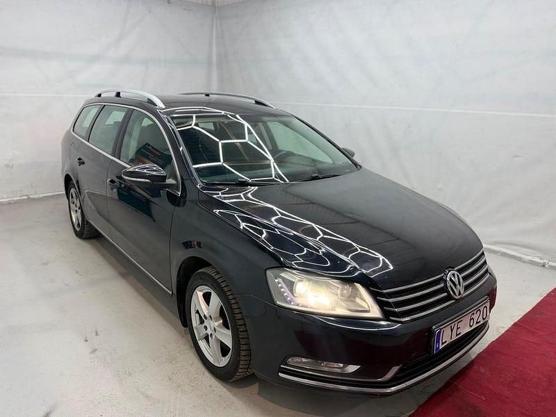 Begagnad VW Passat 150 HK (110 kW) 2011 Svart Kombi