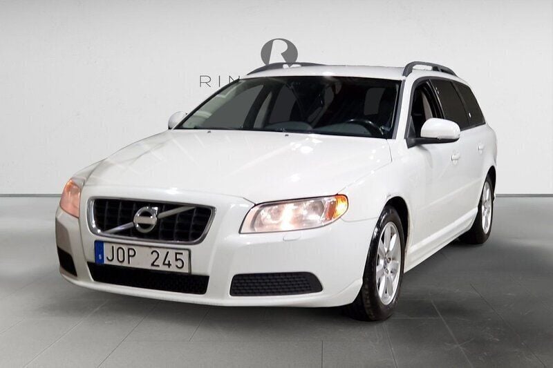 Vit Begagnad 2012 Volvo V70 Kinetic Kombi | 67 900 kr (Marknadspris) - Bild 1/3