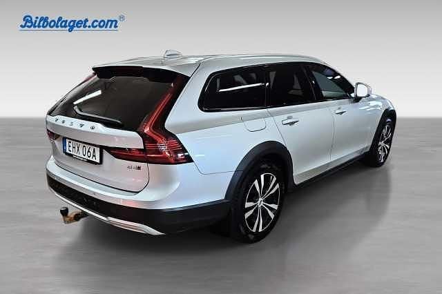 Begagnad Volvo V90 CC 197 HK (144 kW) 2022 Kombi