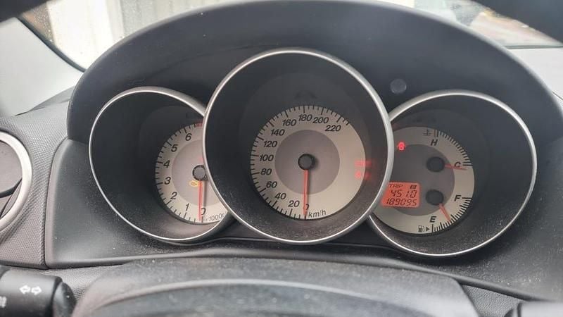 Begagnad Mazda 3 Inclusive 105 HK (77 kW) 2007 Svart