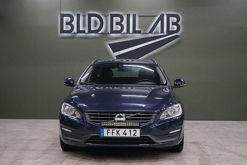 Begagnad Volvo V60 150 HK (110 kW) 2013 Blå Kombi
