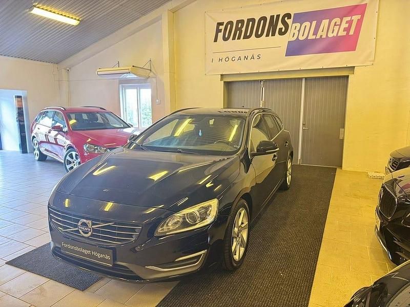 Svart Begagnad 2014 Volvo V60 Momentum Kombi | 79 900 kr (Bra pris) - Bild 1/4