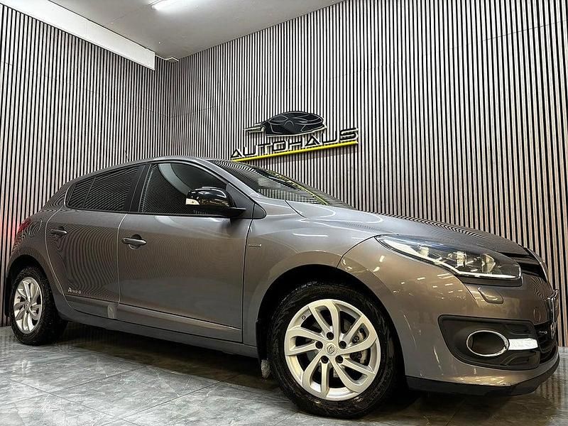 Grå Begagnad 2014 Renault Mégane III LIMITED Halvkombi | 74 900 kr (Marknadspris) - Bild 1/4