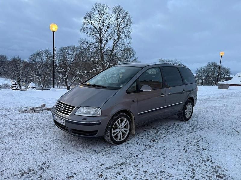 Begagnad VW Sharan 150 HK (110 kW) 2007 Minibuss
