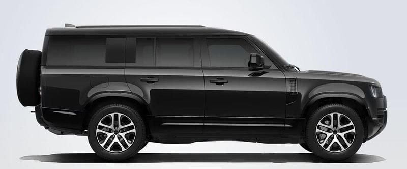 Svart (santorini black metallic) Ny 2025 Land Rover Defender SE Dynamic SUV | 1 312 800 kr (Marknadspris) - Bild 1/2