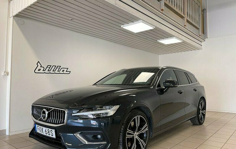 Grå Begagnad 2019 Volvo V60 Inscription Kombi | 369 000 kr (Dyr) - Bild 1/4