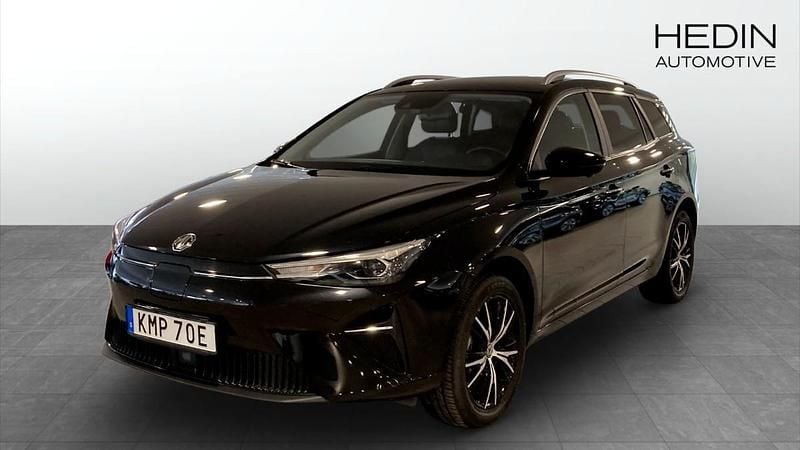 Svart (black) Begagnad 2023 MG MG5 EV Kombi | 239 900 kr (Bra pris) - Bild 1/4