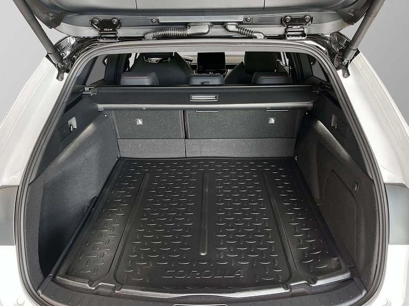 Vit Begagnad 2024 Toyota Corolla Sport Kombi | 379 900 kr (Marknadspris) - Bild 1/1