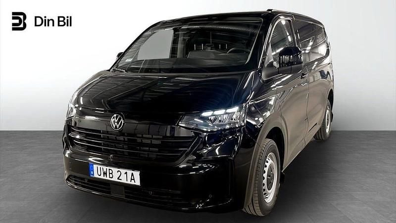 Midnight black metallic Ny 2025 VW Transporter Van | 610 125 kr - Bild 1/4