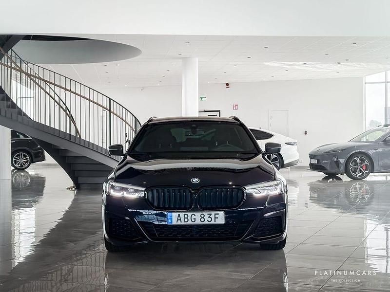 Begagnad BMW 530 M Sport 292 HK (214 kW) 2022 Carbonsvart Kombi