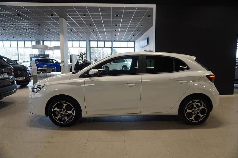 Begagnad MG MG3 Luxury 102 HK (75 kW) 2024 Okänd Halvkombi