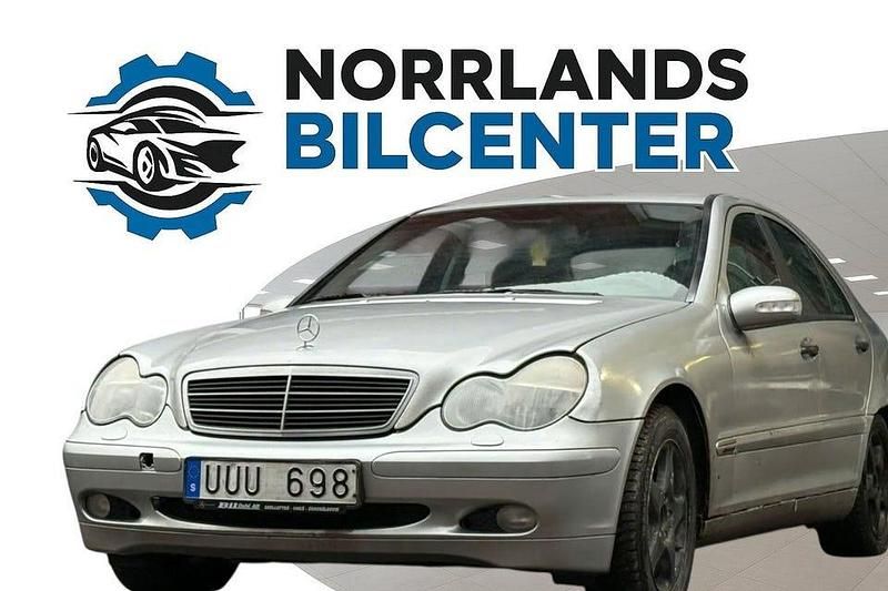 Silver Begagnad 2003 Mercedes C320 Sedan | 29 000 kr - Bild 1/4