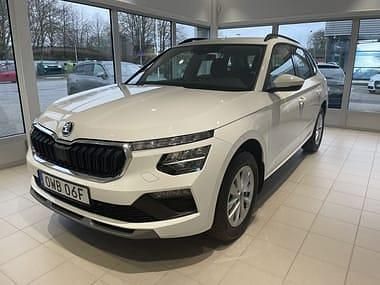 Vit Ny 2026 Skoda Kamiq Selection SUV | 303 400 kr (Marknadspris) - Bild 1/4