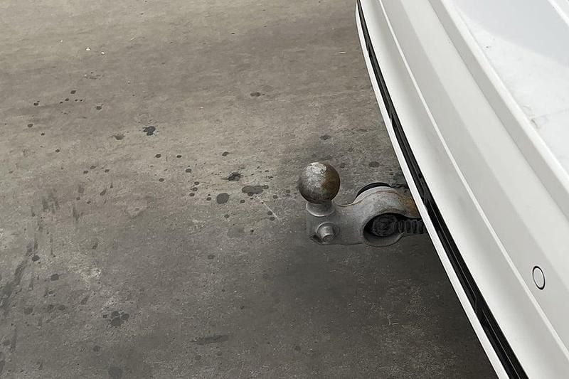 Vit Begagnad 2020 Volvo XC60 SUV | 359 900 kr (Dyr) - Bild 1/2