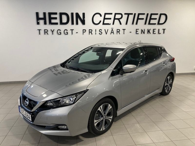 Silver Begagnad 2021 Nissan Leaf N-Connecta Halvkombi | 164 900 kr - Bild 1/4