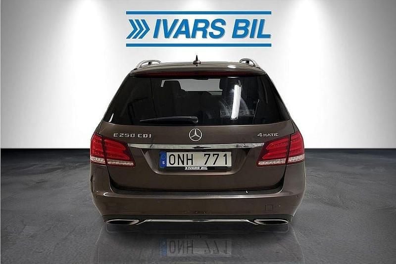 Begagnad Mercedes E250 204 HK (150 kW) 2013 Brun Sedan
