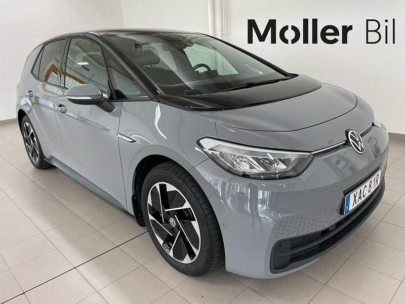 Grå (moonstone grey black) Begagnad 2022 VW ID.3 Pro Halvkombi | 259 000 kr (Marknadspris) - Bild 1/3