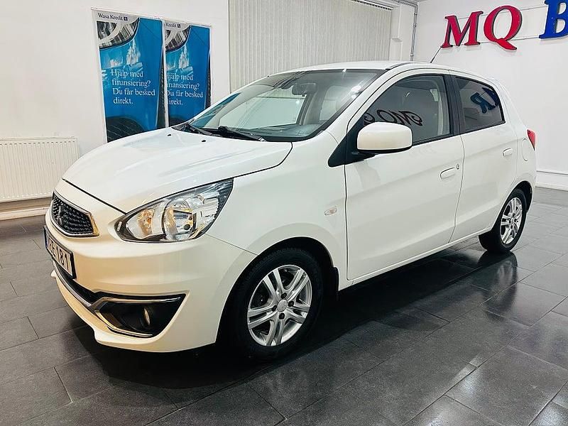Begagnad Mitsubishi Space Star 80 HK (58 kW) 2016 Vit Halvkombi