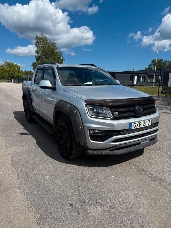 Silver Begagnad 2017 VW Amarok Pickup | 209 900 kr (Bra pris) - Bild 1/4