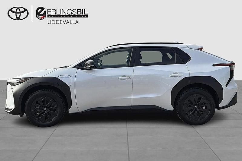 Begagnad Toyota bZ4X Premium 164 kW (224 HK) 2023 Vit SUV