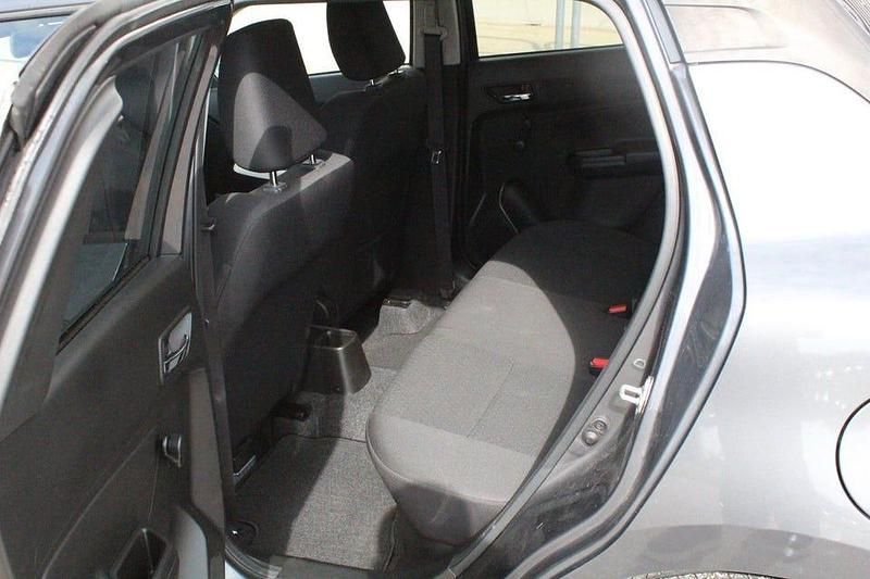 Begagnad Suzuki Swift 83 HK (61 kW) 2022 Grå Halvkombi