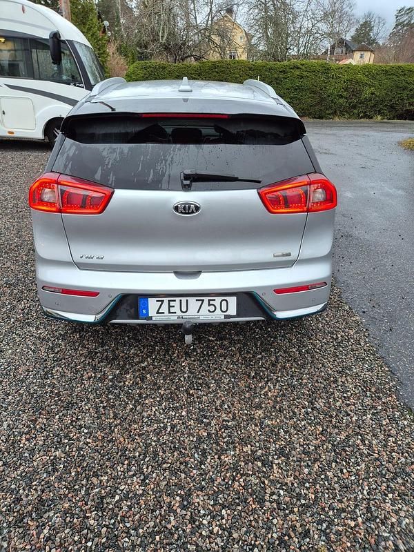 Begagnad Kia Niro Advance 141 HK (103 kW) 2017 SUV