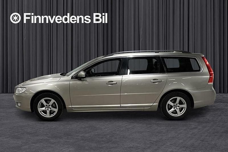 Begagnad Volvo V70 Momentum 151 HK (111 kW) 2015 Brun Kombi